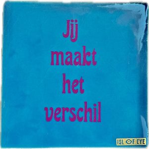 keramieken tegeltje met tekst Isl of Eye